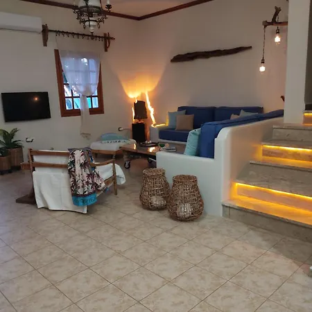 Holiday home Zephyrus Sunset House *